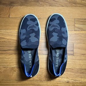 Rothy’s Sneaker in Dark Grey Camo